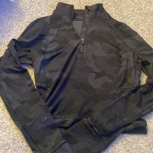 Lululemon black cameo quarter zip